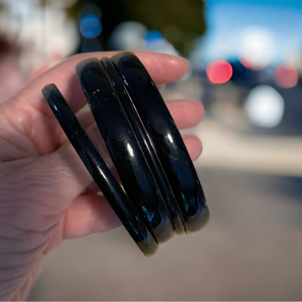 Set of 4 vintage black bangle bracelets, 80’s
